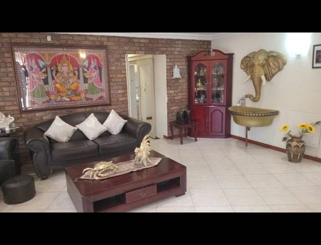 3 BEDROOM HOUSE FOR SALE IN WINCHESTER HILLS EXT 3